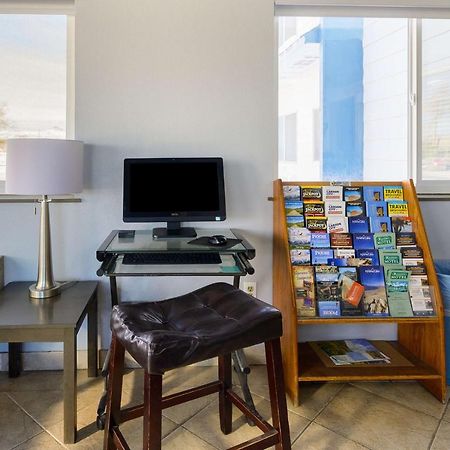 Surestay Hotel By Best Western Wells Bagian luar foto