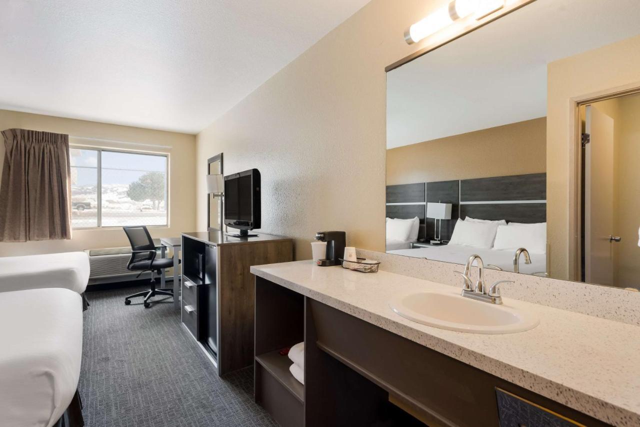 Surestay Hotel By Best Western Wells Bagian luar foto
