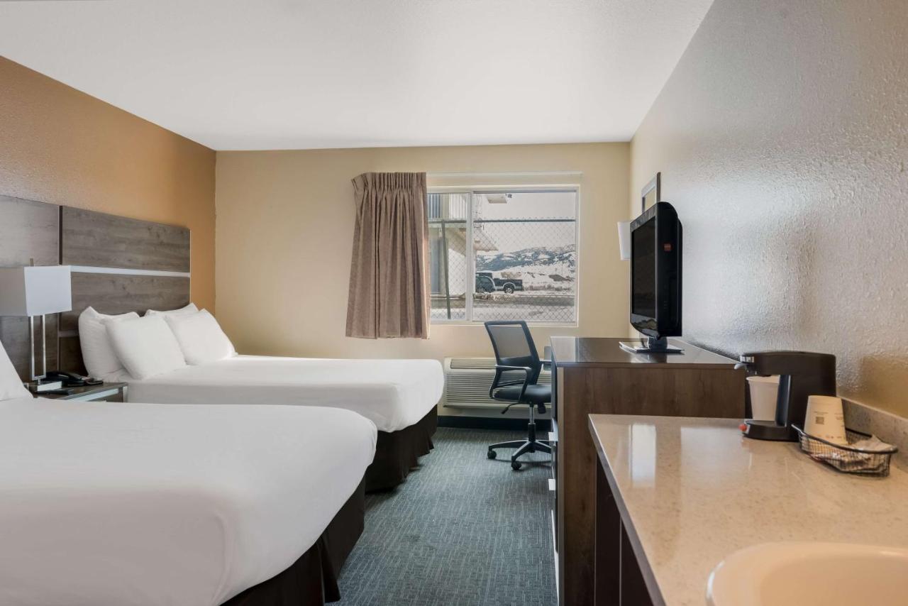 Surestay Hotel By Best Western Wells Bagian luar foto